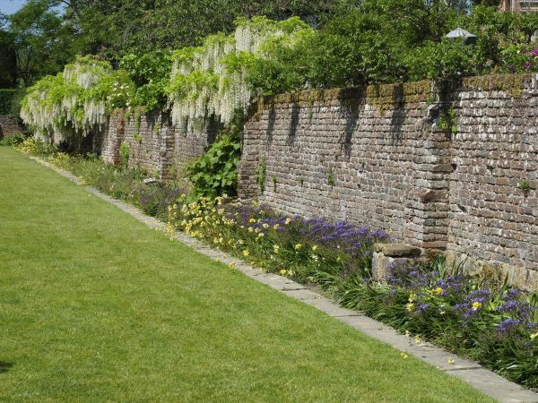 Rock Wall Installation in Stow